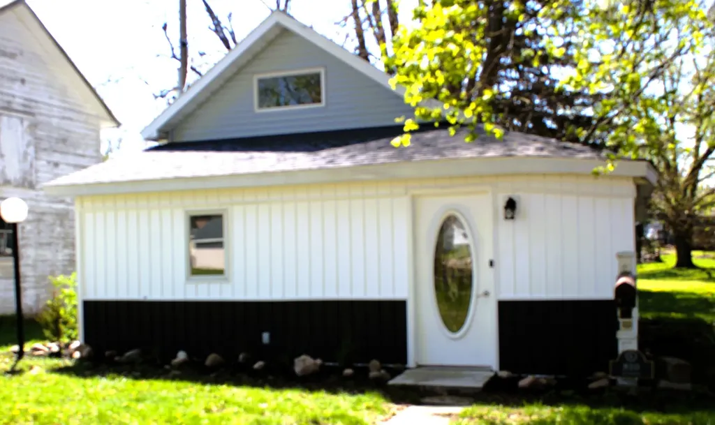 810 1st Street Lake Odessa Village MI 48849