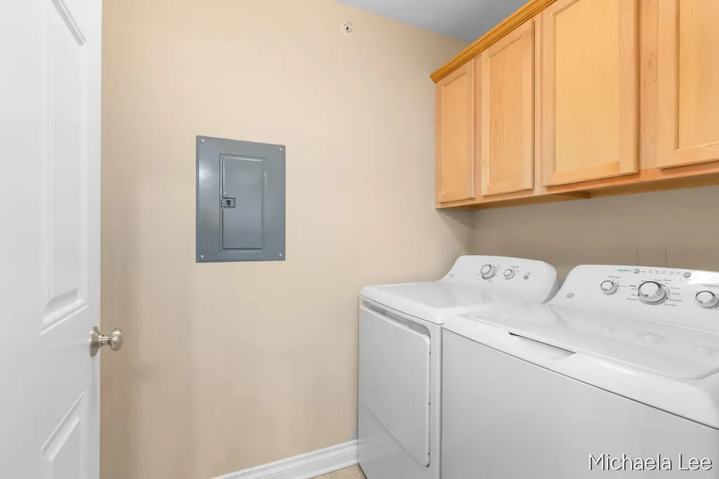 12265 S Crystal Waters Drive Holland Charter Township MI 49424