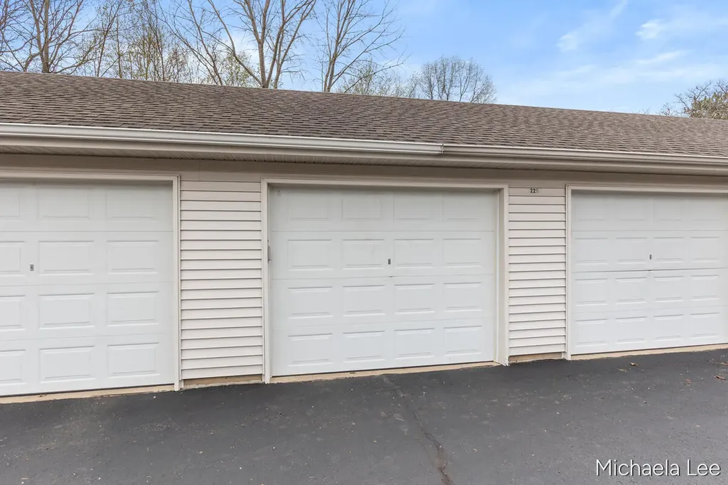 12265 S Crystal Waters Drive Holland Charter Township MI 49424