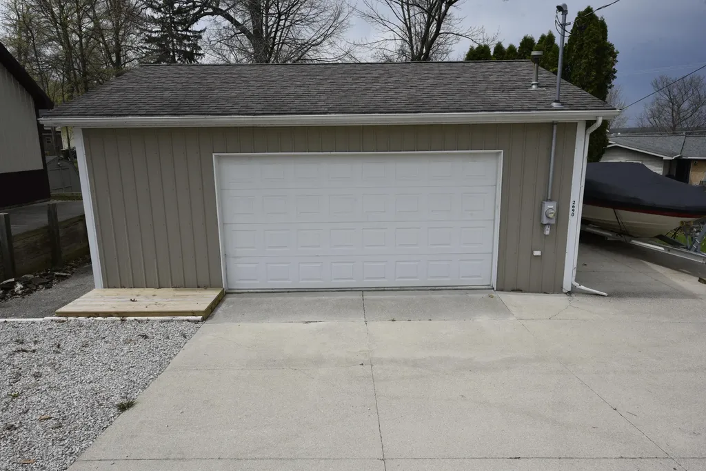 2690 Ovid Street Crystal Township MI 48818