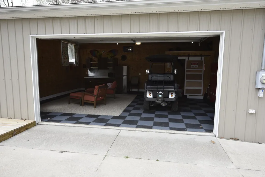 2690 Ovid Street Crystal Township MI 48818