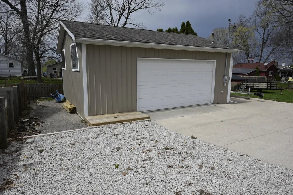 2690 Ovid Street Crystal Township MI 48818