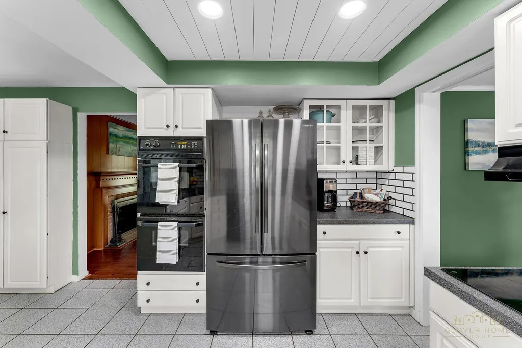 319 Greenridge Drive NW Walker City MI 49544
