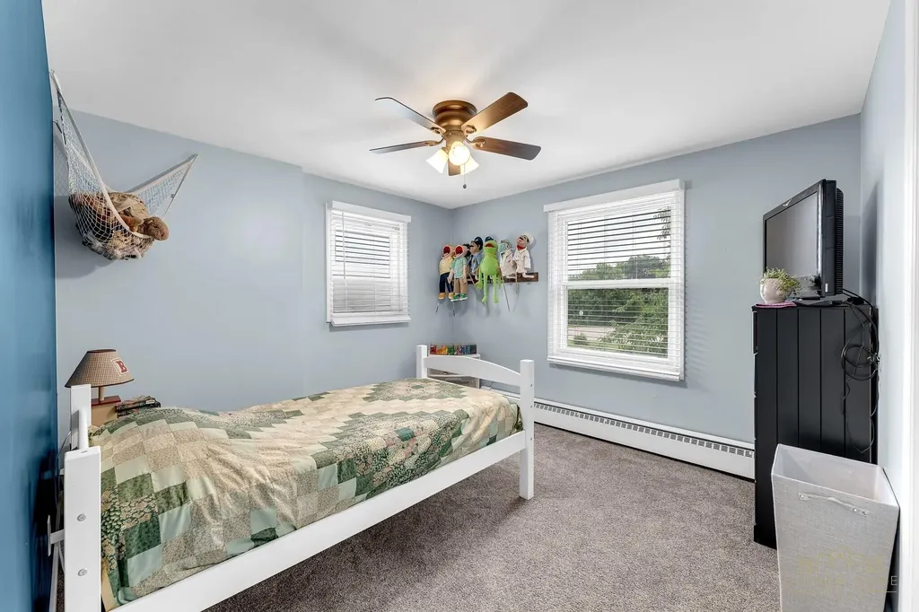 319 Greenridge Drive NW Walker City MI 49544