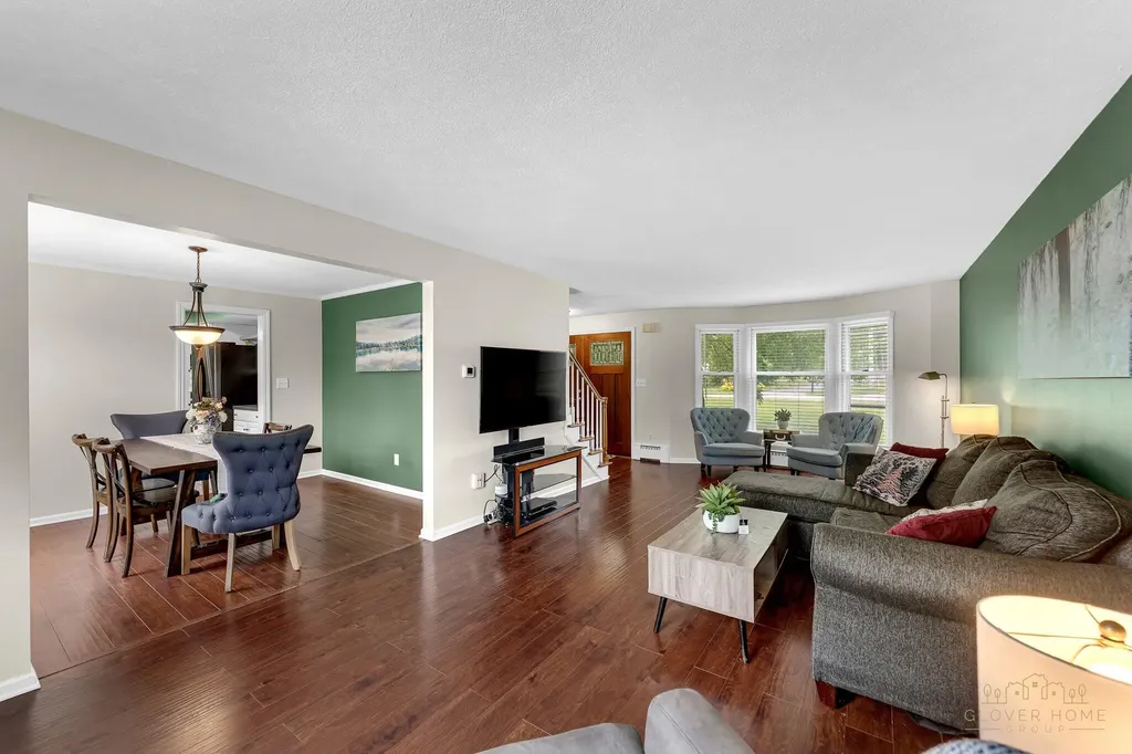 319 Greenridge Drive NW Walker City MI 49544