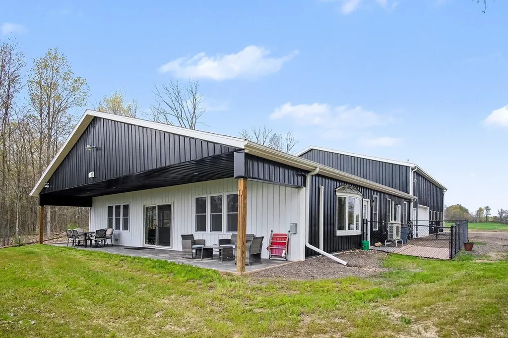 2545 Lorraine Drive Allegan Township MI 49010