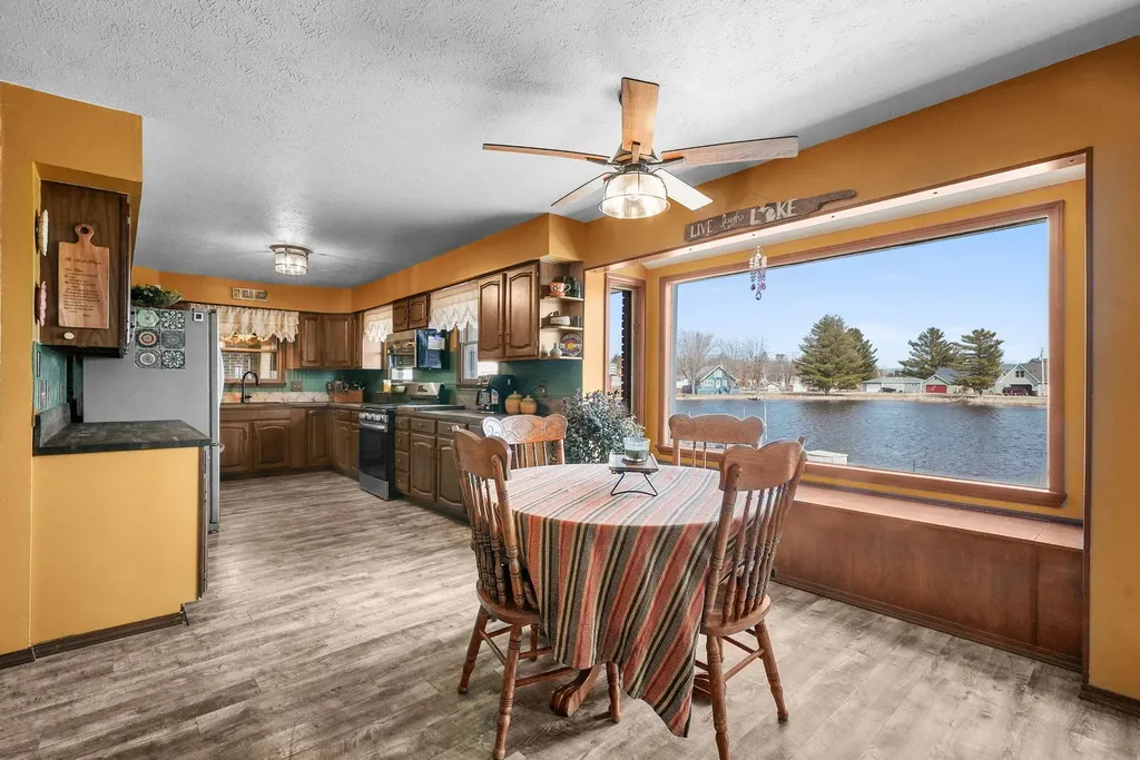 111 S Dana Trail Lake City City MI 49651