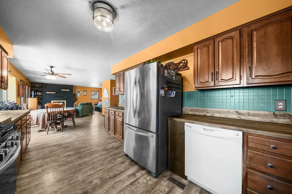 111 S Dana Trail Lake City City MI 49651