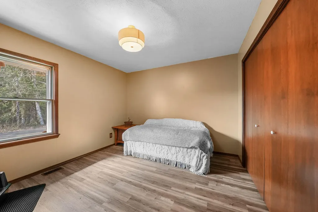 111 S Dana Trail Lake City City MI 49651