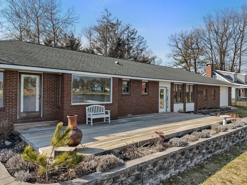 111 S Dana Trail Lake City City MI 49651