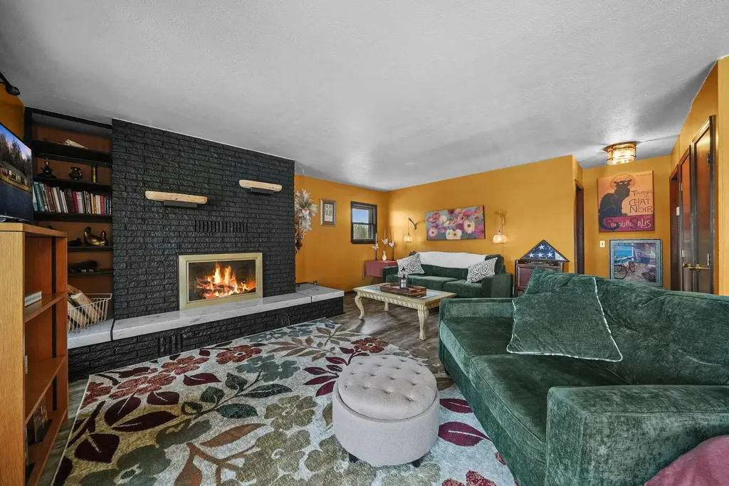 111 S Dana Trail Lake City City MI 49651