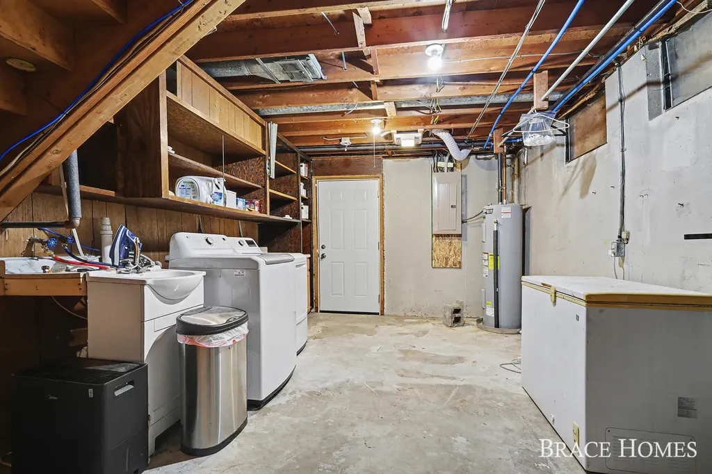 249 Thurman Street Belding City MI 48809