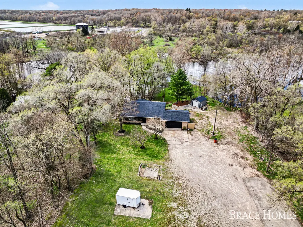 249 Thurman Street Belding City MI 48809