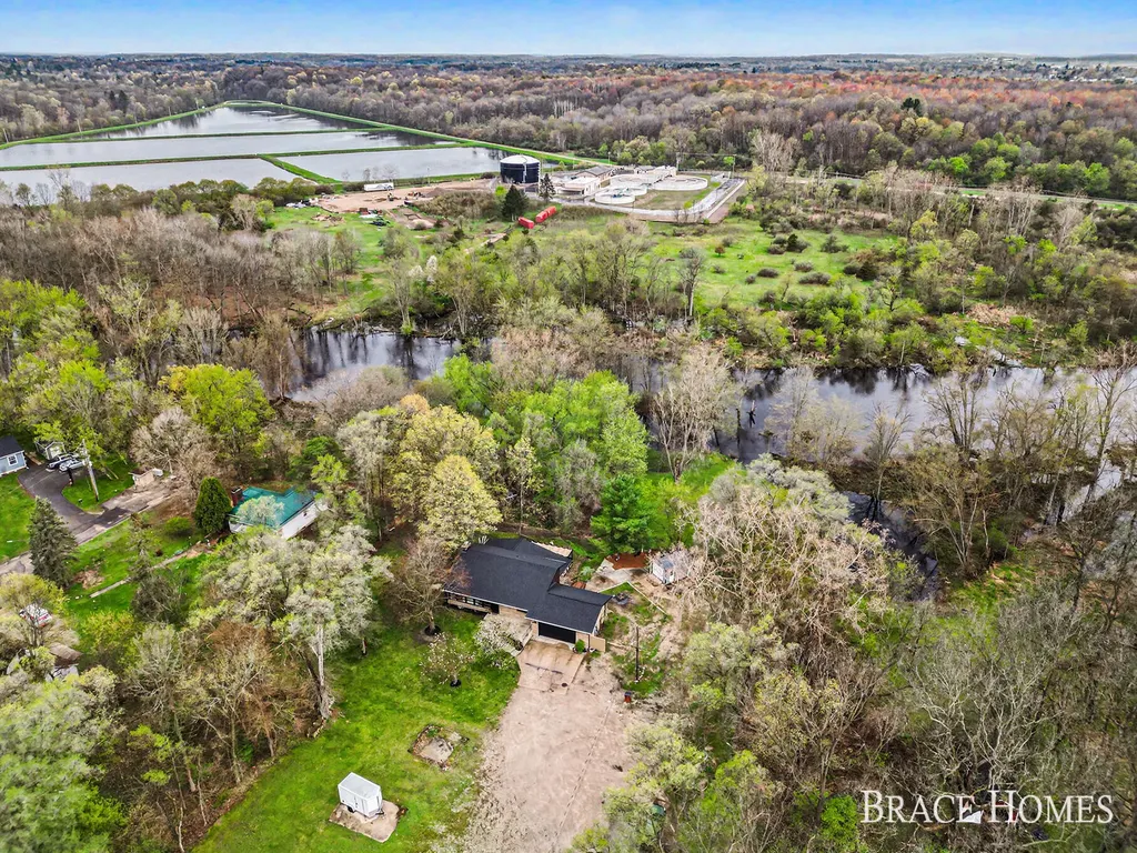 249 Thurman Street Belding City MI 48809