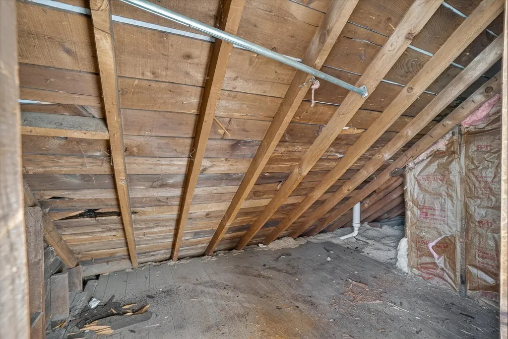 379 E Dale Avenue Muskegon City MI 49442