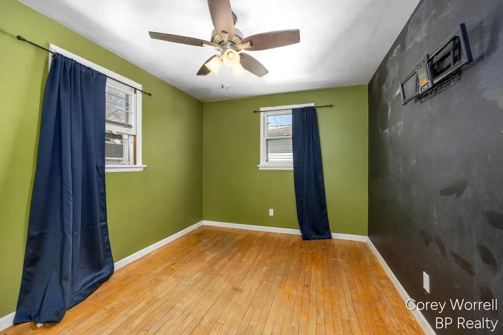 1427 Grant Avenue Grand Haven City MI 49417