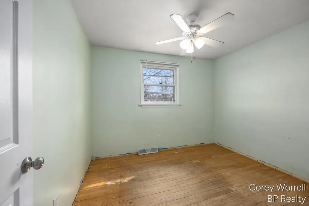 1427 Grant Avenue Grand Haven City MI 49417