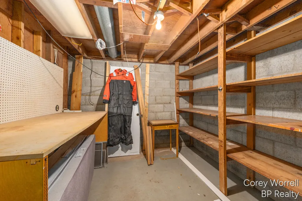 1427 Grant Avenue Grand Haven City MI 49417