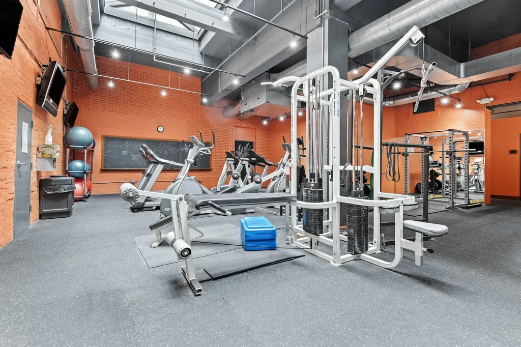 600 Broadway Avenue NW Grand Rapids City MI 49504