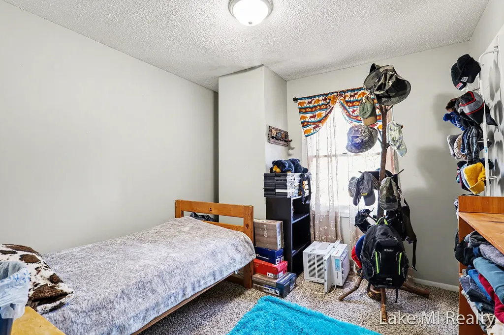 1889 E 40th Street Everett Township MI 49349