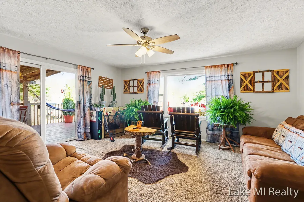 1889 E 40th Street Everett Township MI 49349