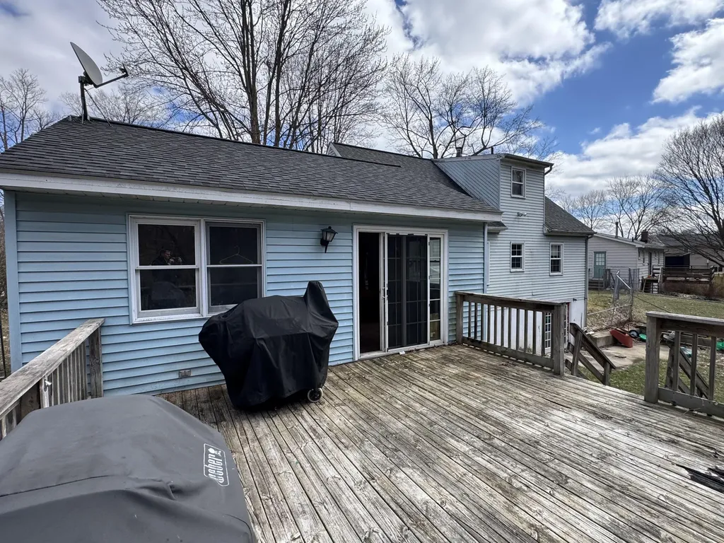 10736 Woodbushe Drive SE Lowell Charter Township MI 49331