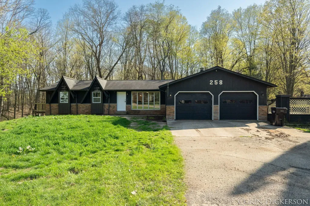258 Lowe Street Allegan City MI 49010
