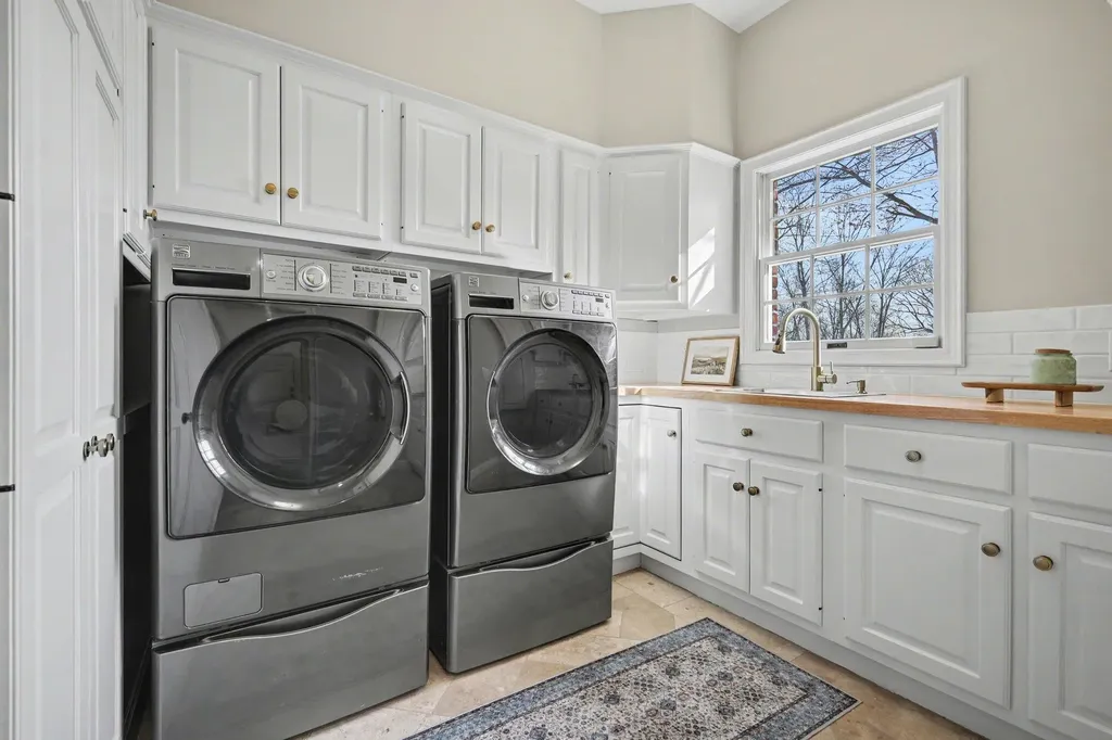 1233 Ballybunion Court SE Cascade Charter Township MI 49546