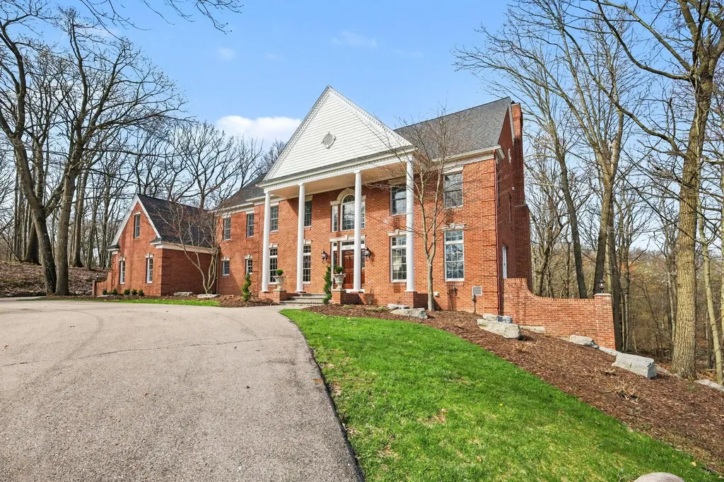 1233 Ballybunion Court SE Cascade Charter Township MI 49546