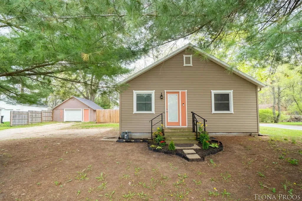 221 Bridge Road Allegan City MI 49010