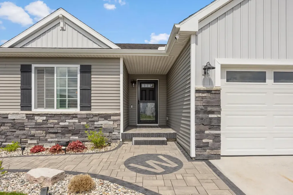 2629 Blooming Bud Lane Kentwood City MI 49508