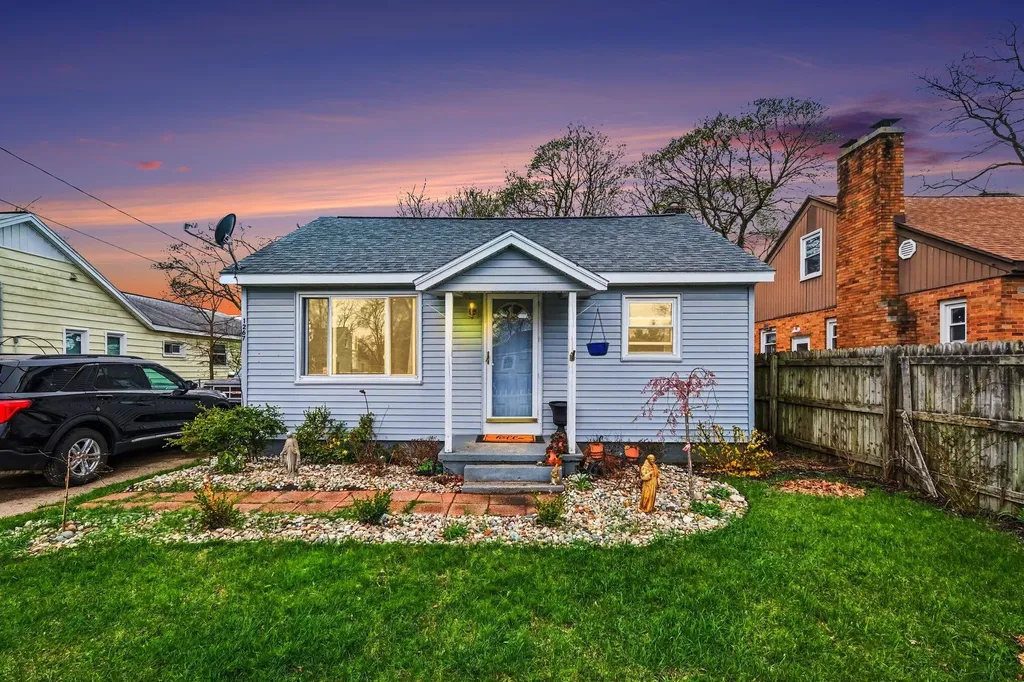 1267 Graf Street Muskegon City MI 49442