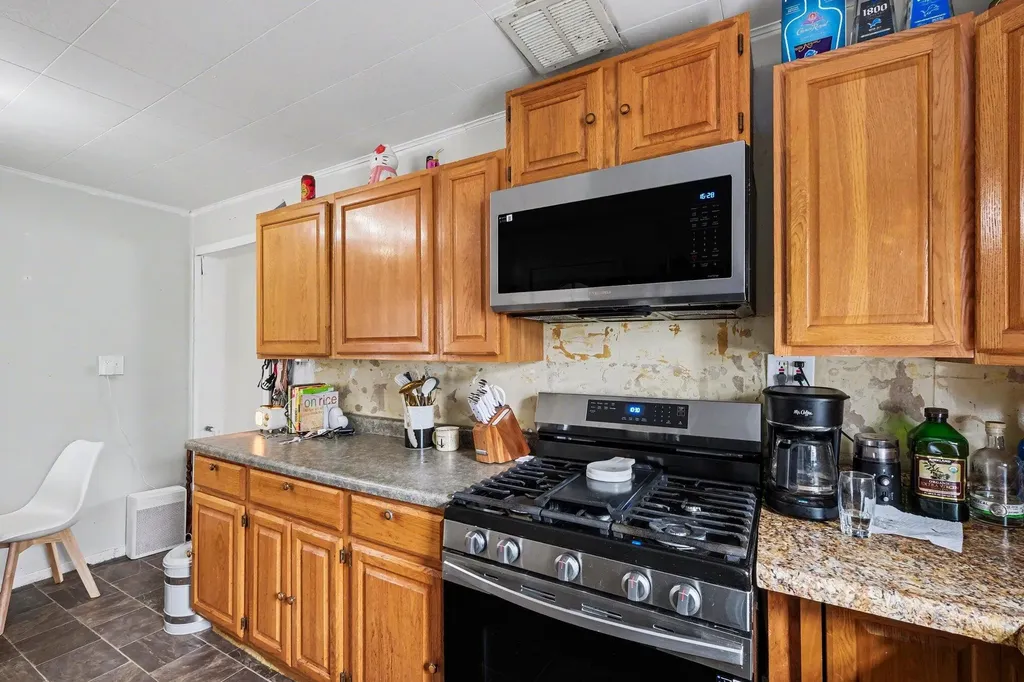 1267 Graf Street Muskegon City MI 49442