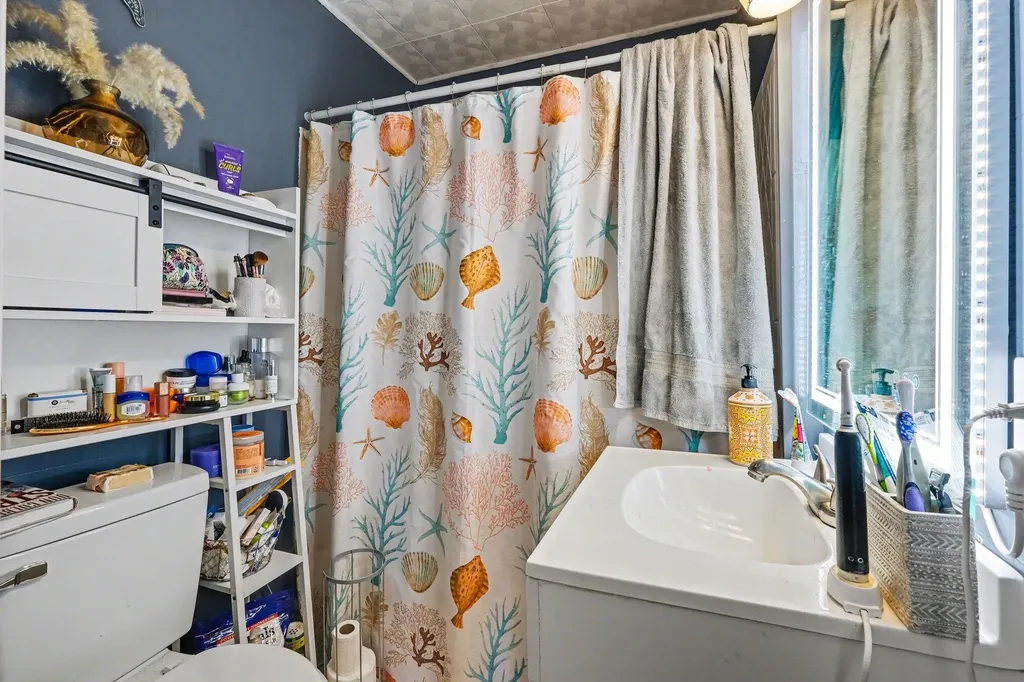 1267 Graf Street Muskegon City MI 49442