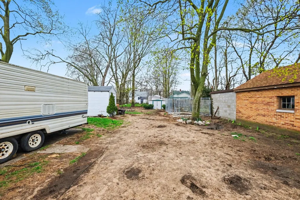 1267 Graf Street Muskegon City MI 49442