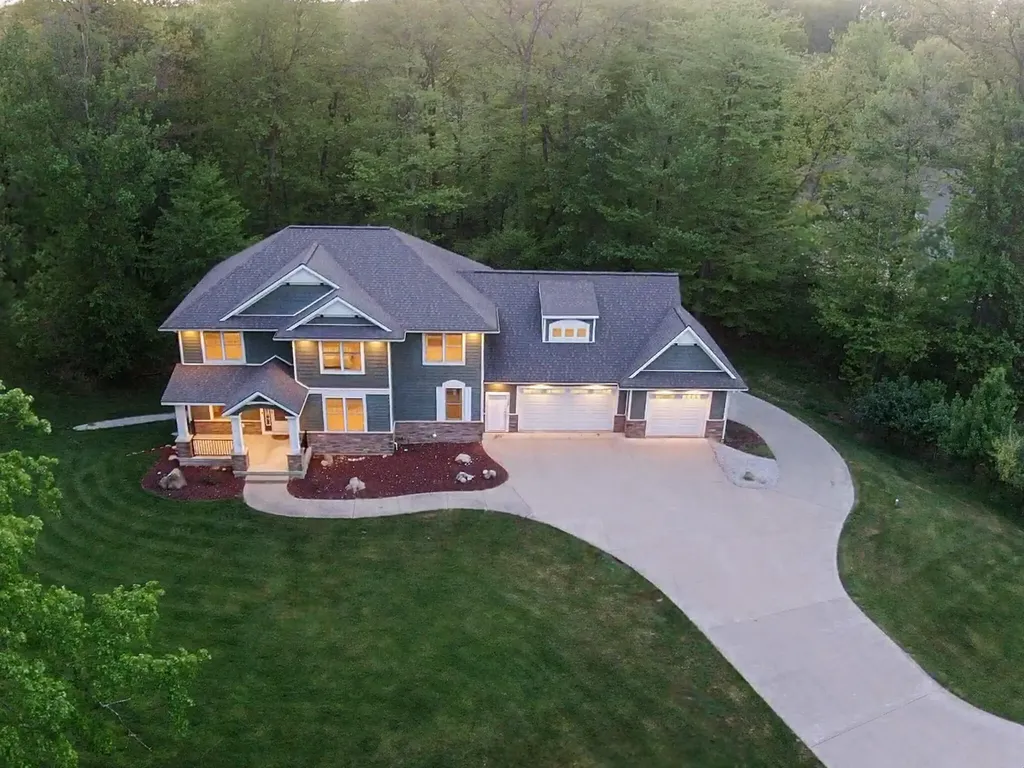 7117 Anchorage Court SE Caledonia Township MI 49316