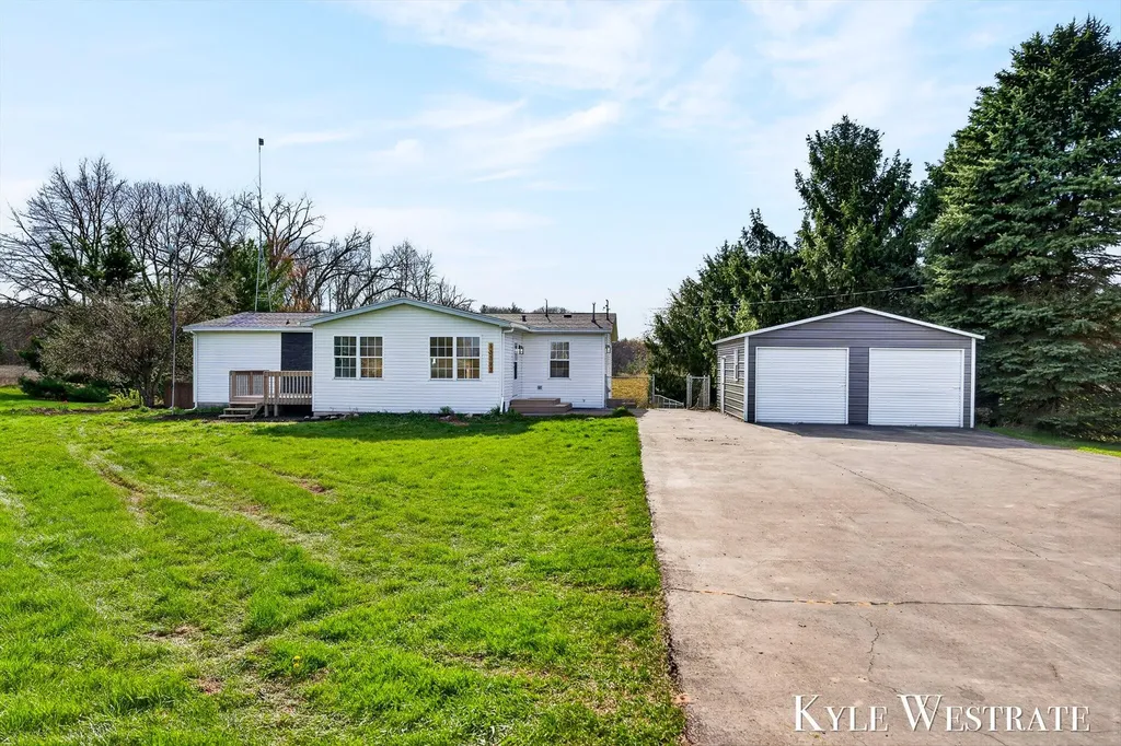 13393 Cypress Avenue Ensley Township MI 49343