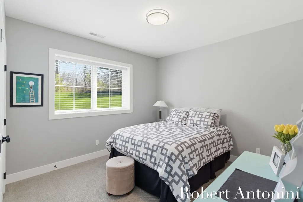 2352 Lake Birch Court NE Grand Rapids Charter Township MI 49525