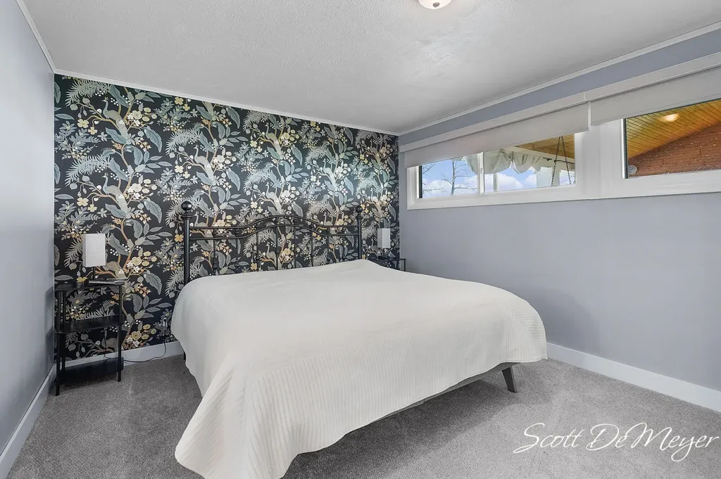 604 N Shore Drive Crystal Township MI 48818