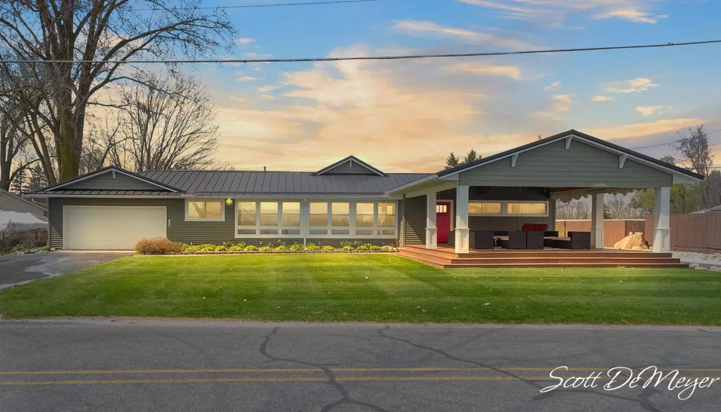 604 N Shore Drive Crystal Township MI 48818