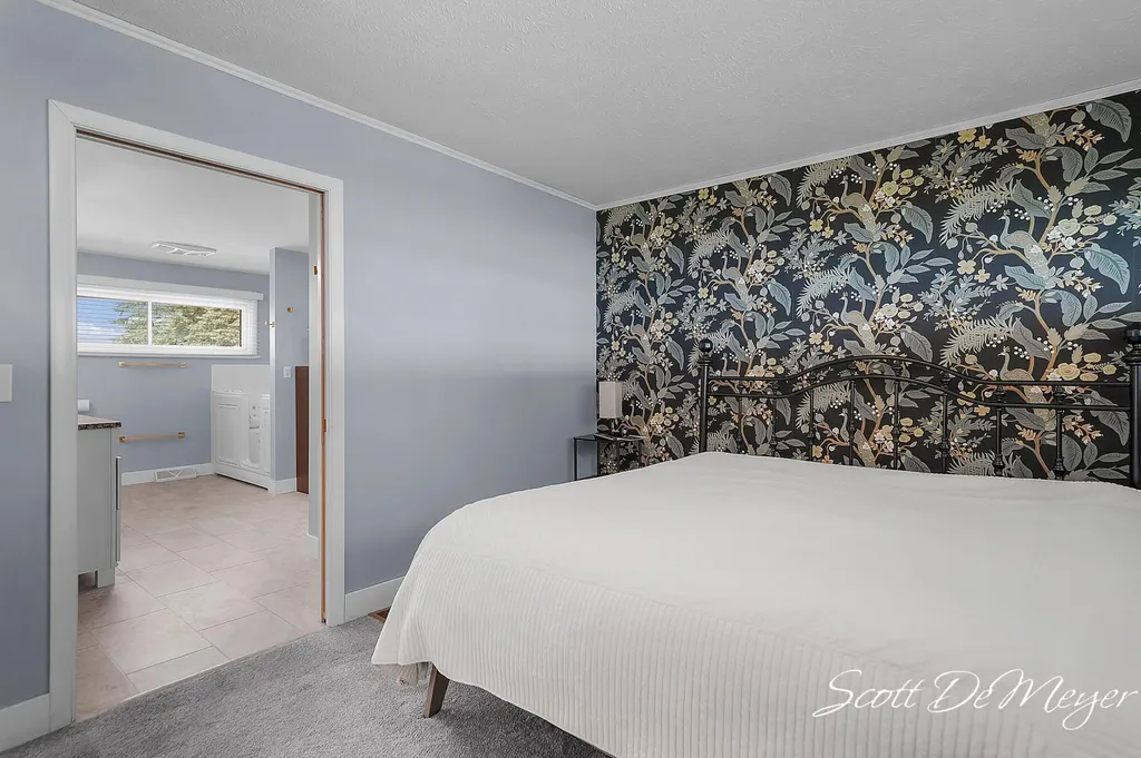 604 N Shore Drive Crystal Township MI 48818