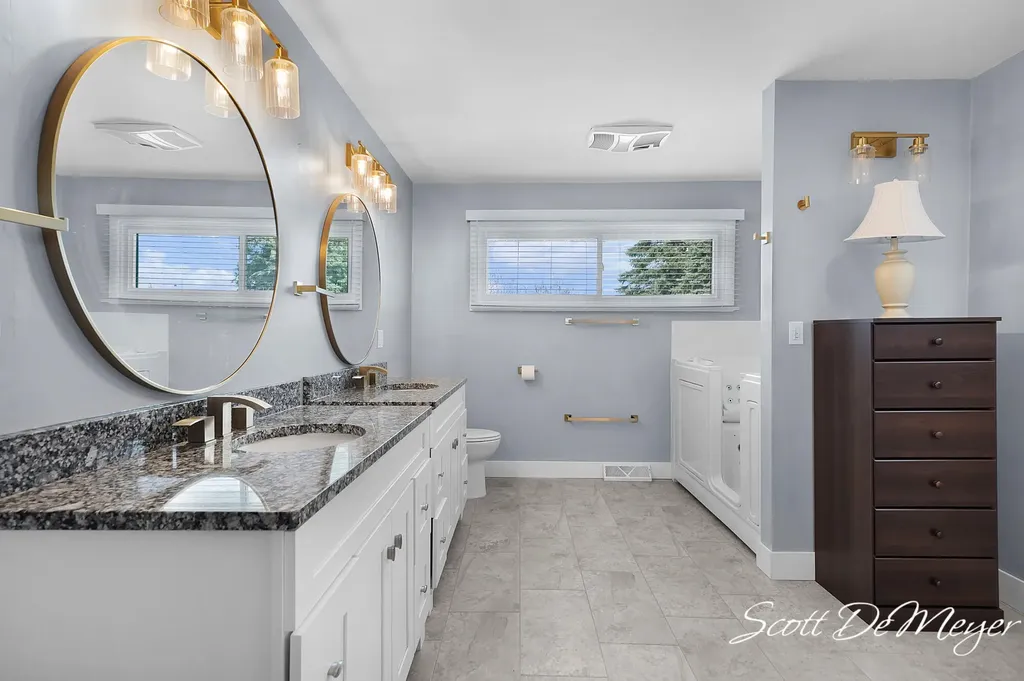 604 N Shore Drive Crystal Township MI 48818