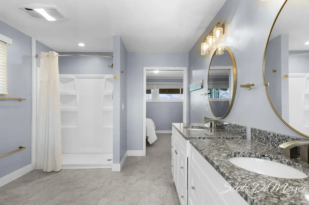 604 N Shore Drive Crystal Township MI 48818