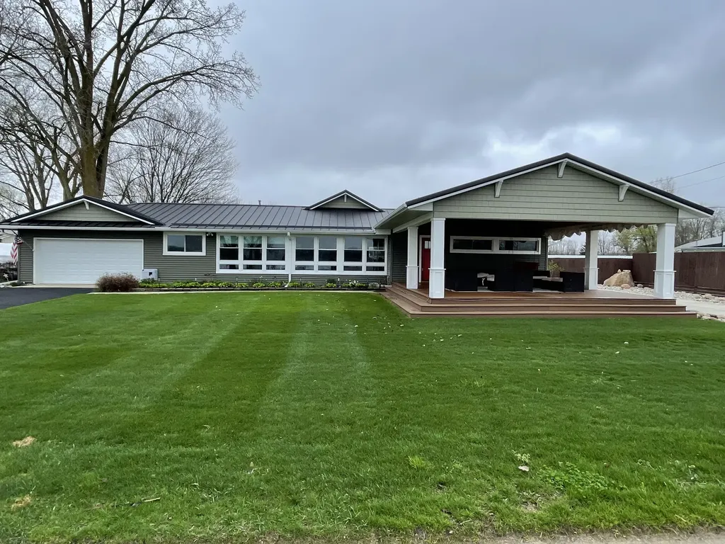 604 N Shore Drive Crystal Township MI 48818