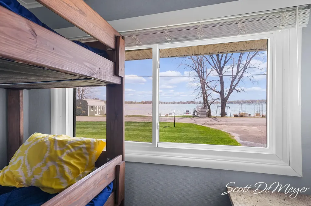 604 N Shore Drive Crystal Township MI 48818
