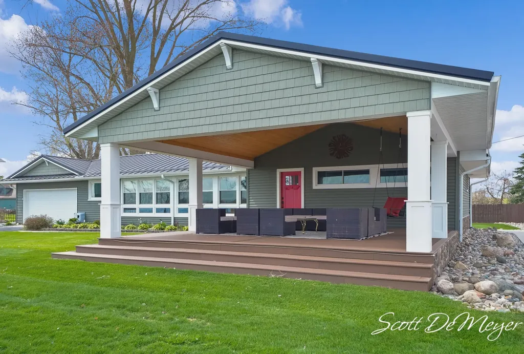 604 N Shore Drive Crystal Township MI 48818