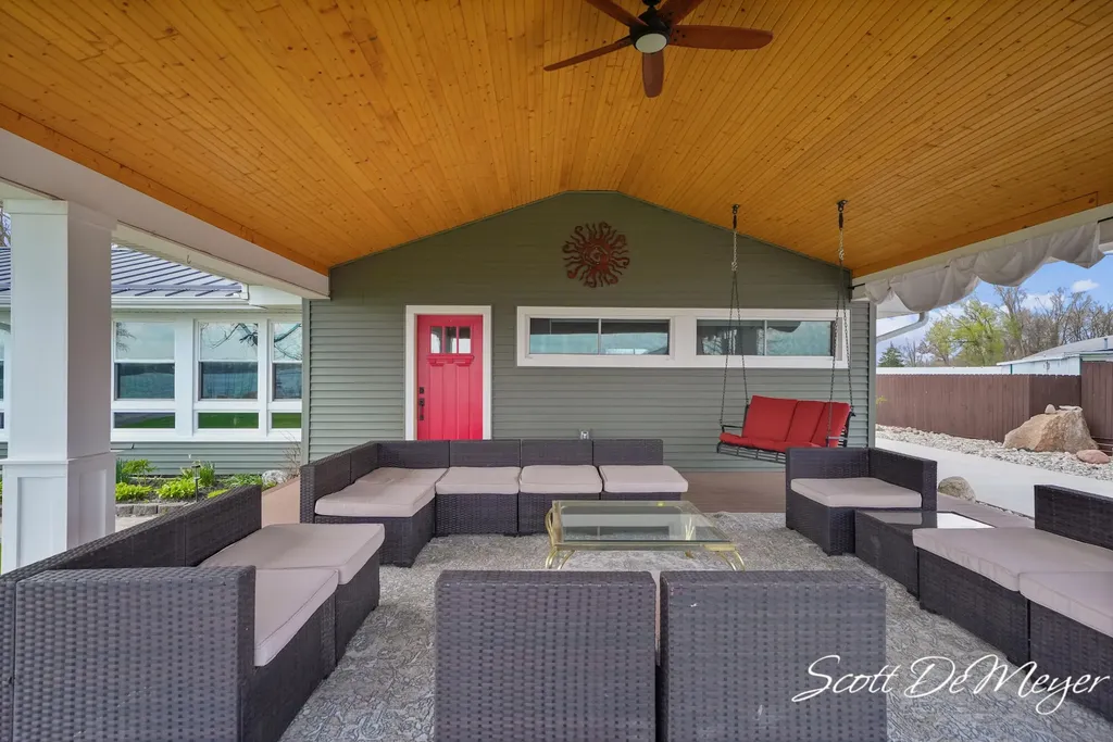 604 N Shore Drive Crystal Township MI 48818