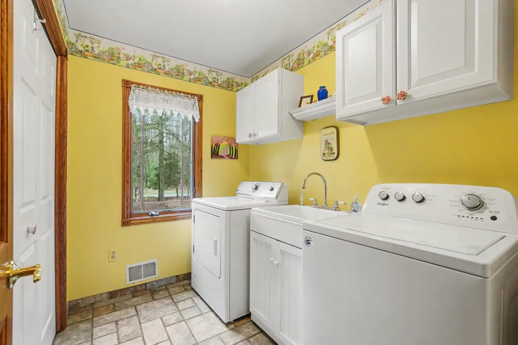 13240 Olin Woods Drive Solon Township MI 49345