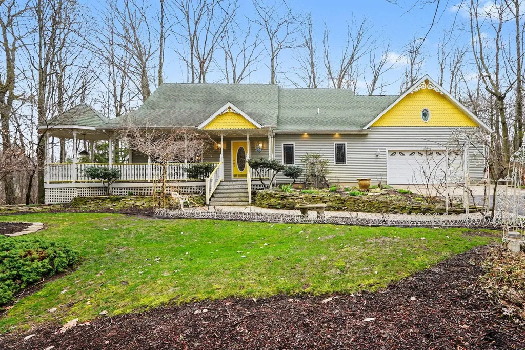 13240 Olin Woods Drive Solon Township MI 49345