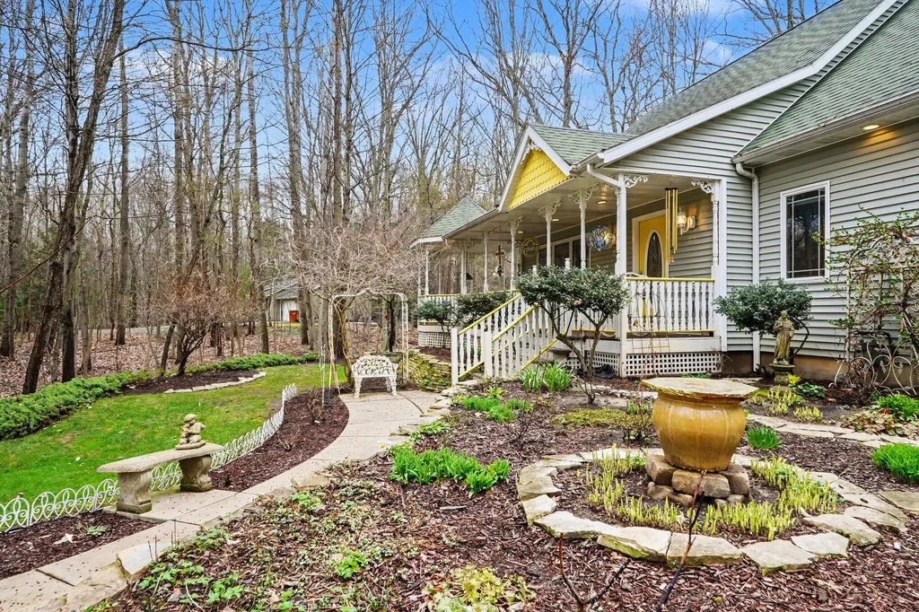 13240 Olin Woods Drive Solon Township MI 49345